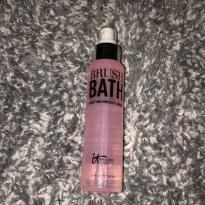 IT Brush Bath